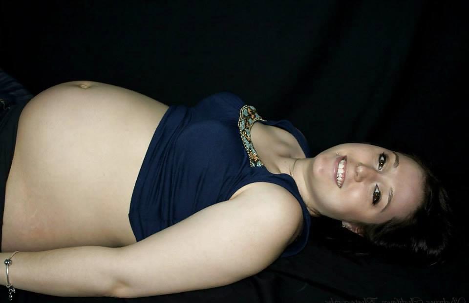 25P Emilie B enceinte - pregnant