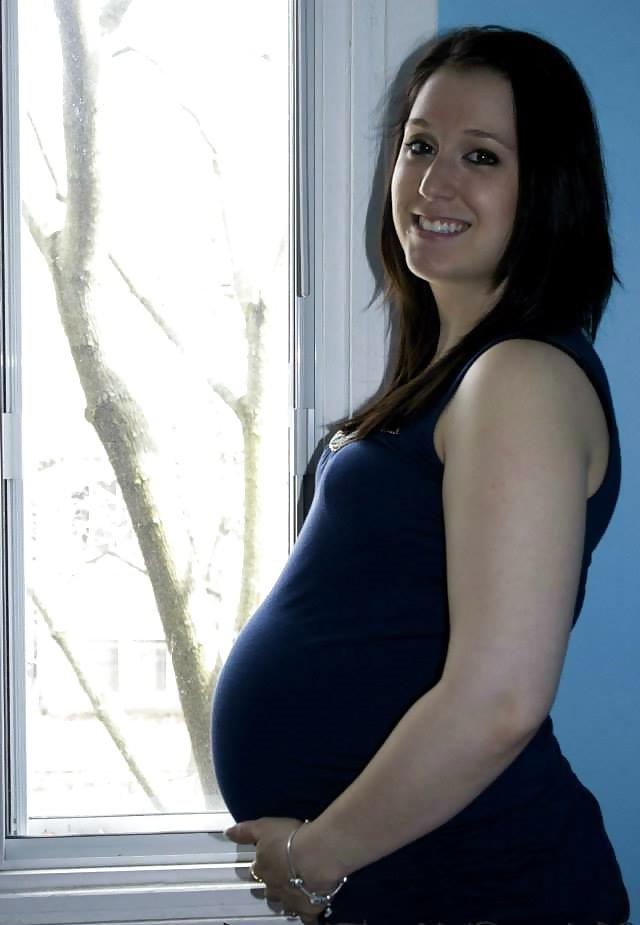 25P Emilie B enceinte - pregnant