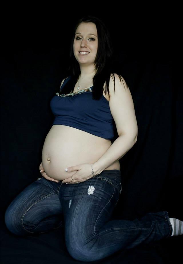 25P Emilie B enceinte - pregnant