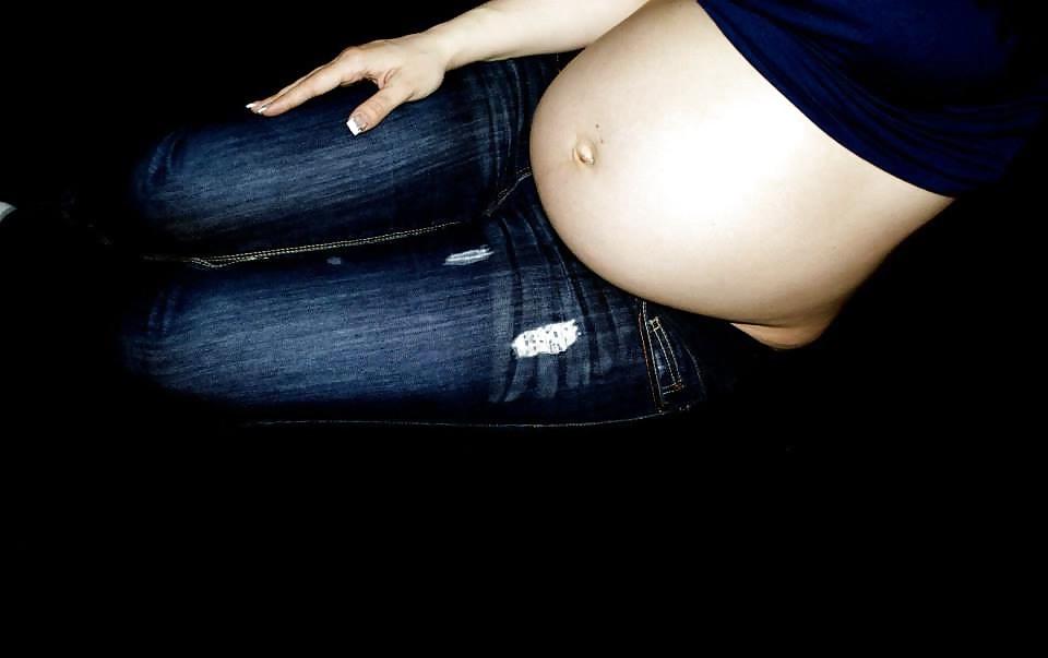 25P Emilie B enceinte - pregnant