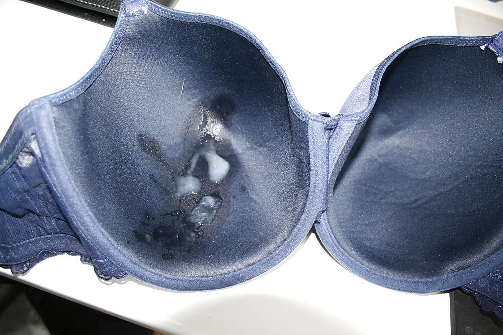 8P Bra cumshot my own collection