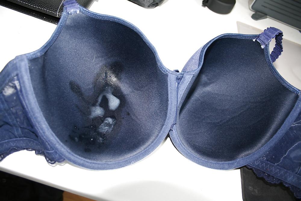 8P Bra cumshot my own collection