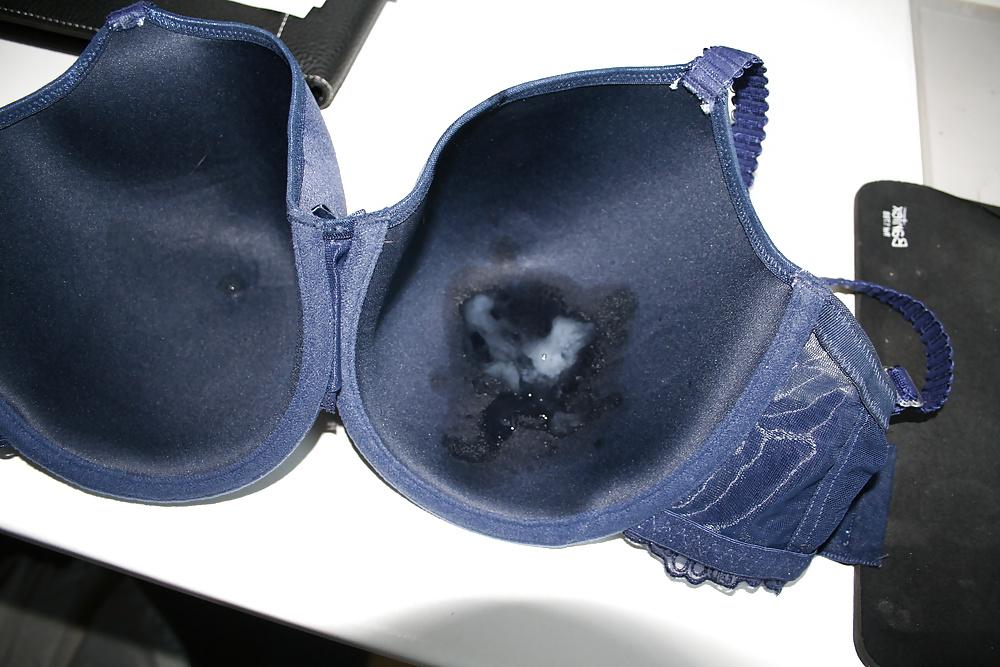 8P Bra cumshot my own collection