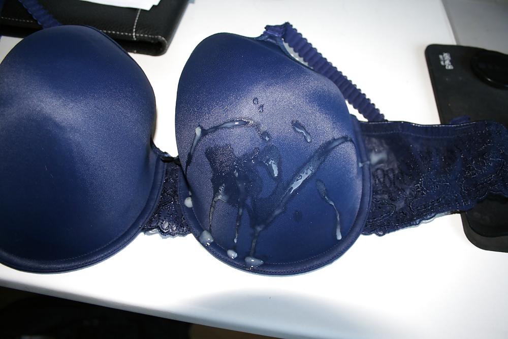 8P Bra cumshot my own collection
