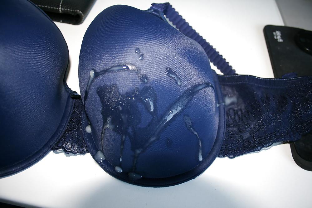 8P Bra cumshot my own collection