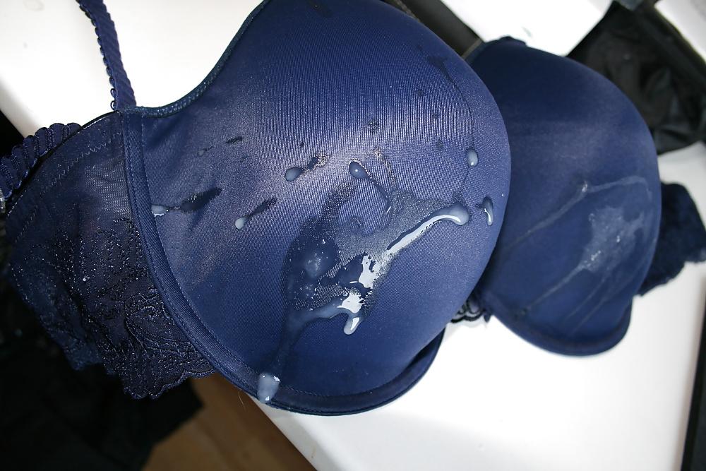 8P Bra cumshot my own collection