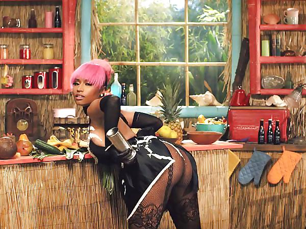 18P Nicki minaj Anaconda music video pics