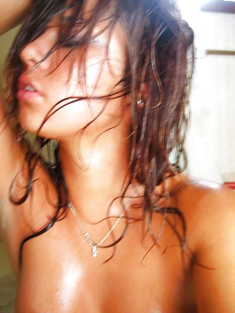 7P Hot tattooed teen naked in bath