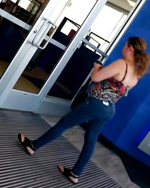 25P Nalga mexicana en el blanco jeans ss