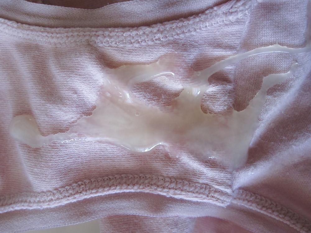 5P Cum on wife's pink panties