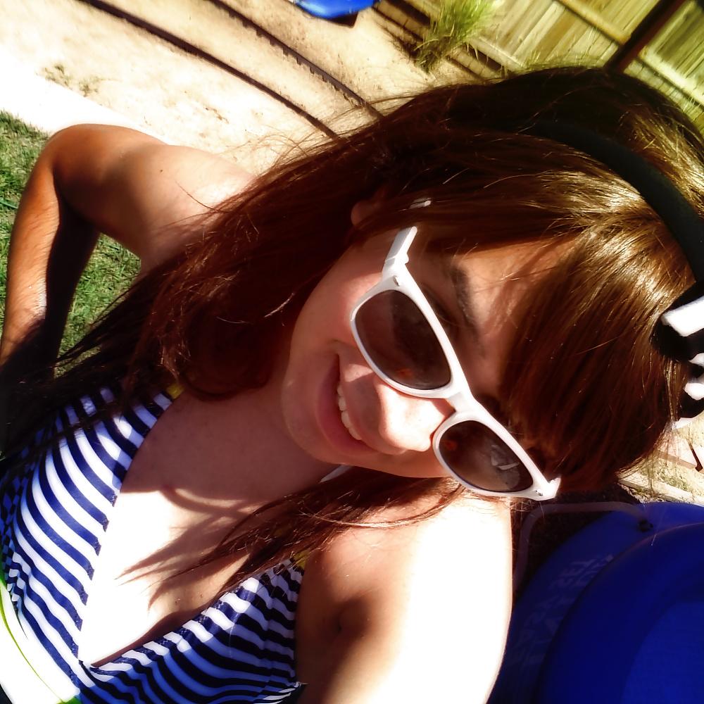 5P Tgirl pool selfie fun