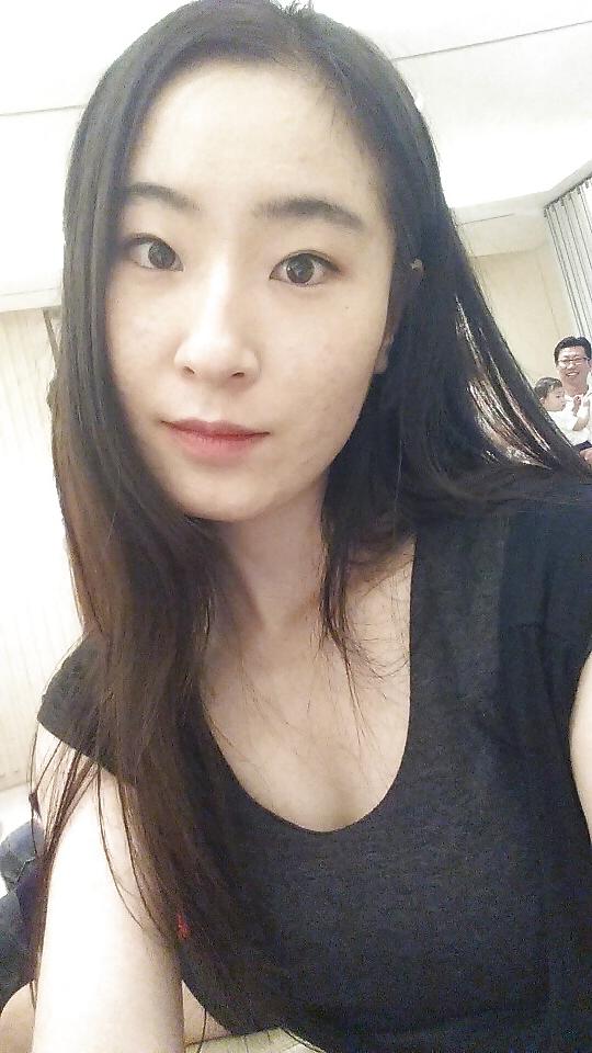 23P Want to cum on this dumb korean's gook face?