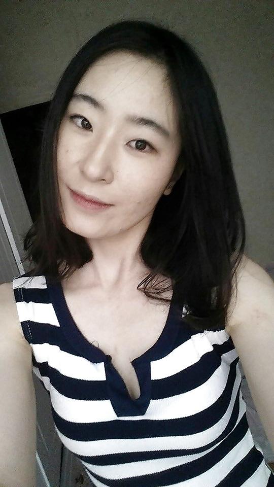 23P Want to cum on this dumb korean's gook face?