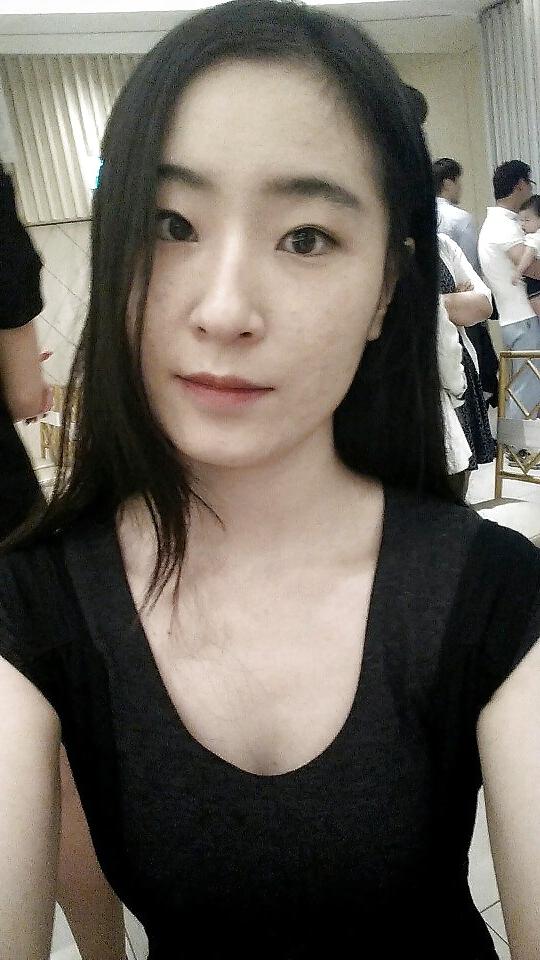 23P Want to cum on this dumb korean's gook face?