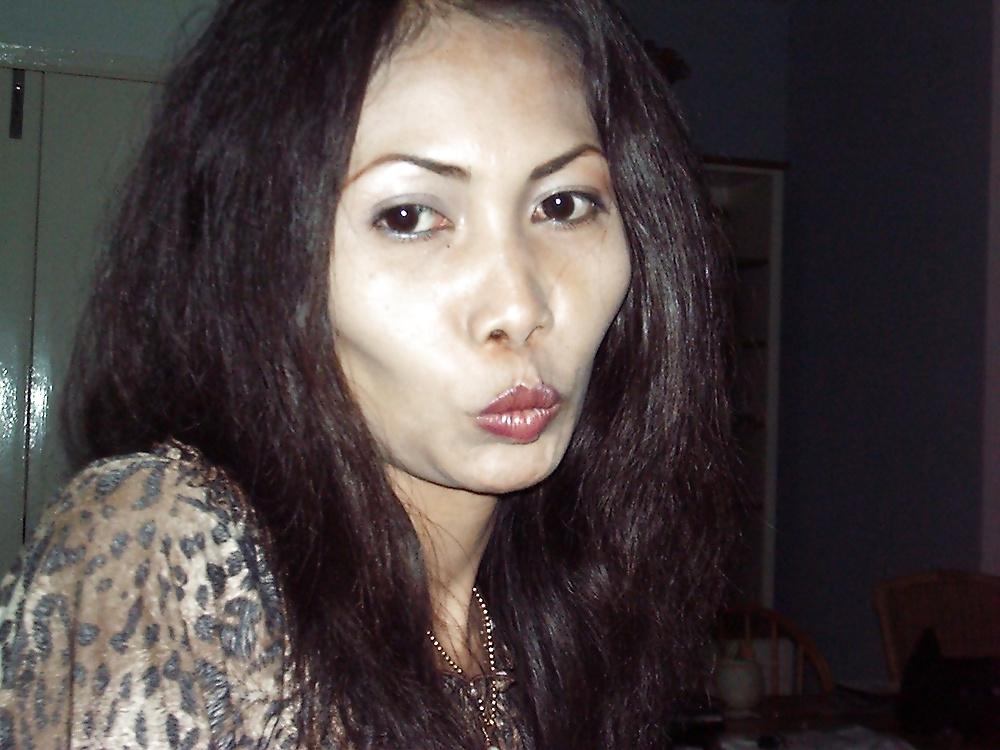 25P Thai Whore Jenni