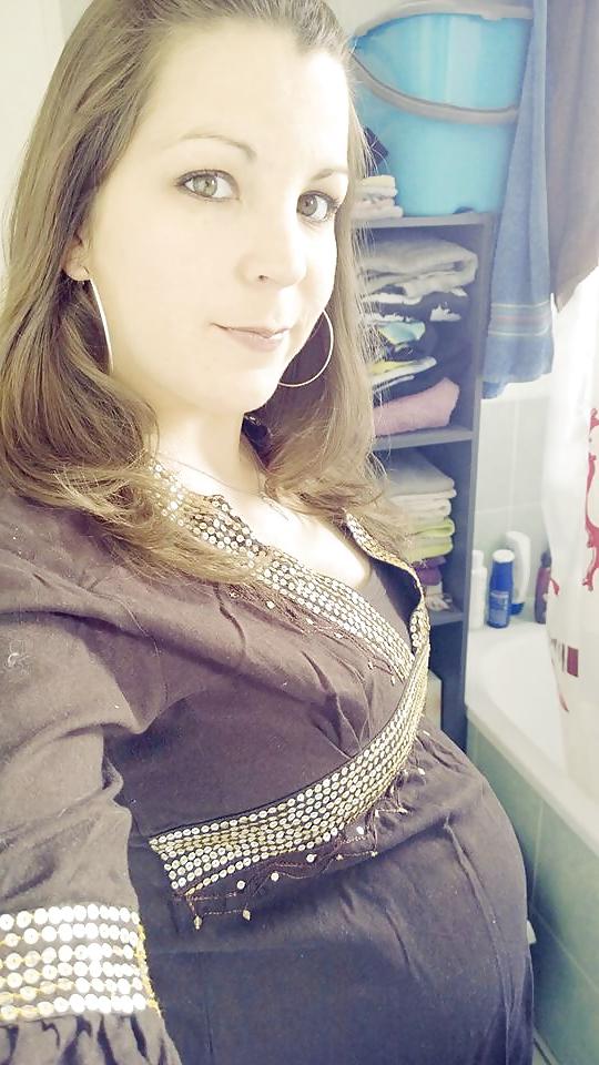 13P Elsa S enceinte - pregnant