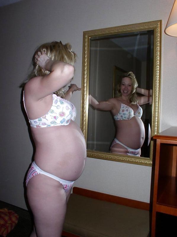 20P Naked & Pregnant 2