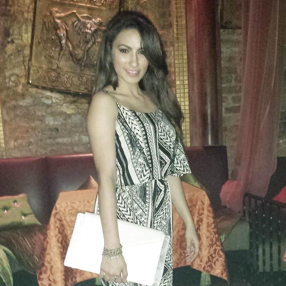 23P Arab beauty - Cum on her