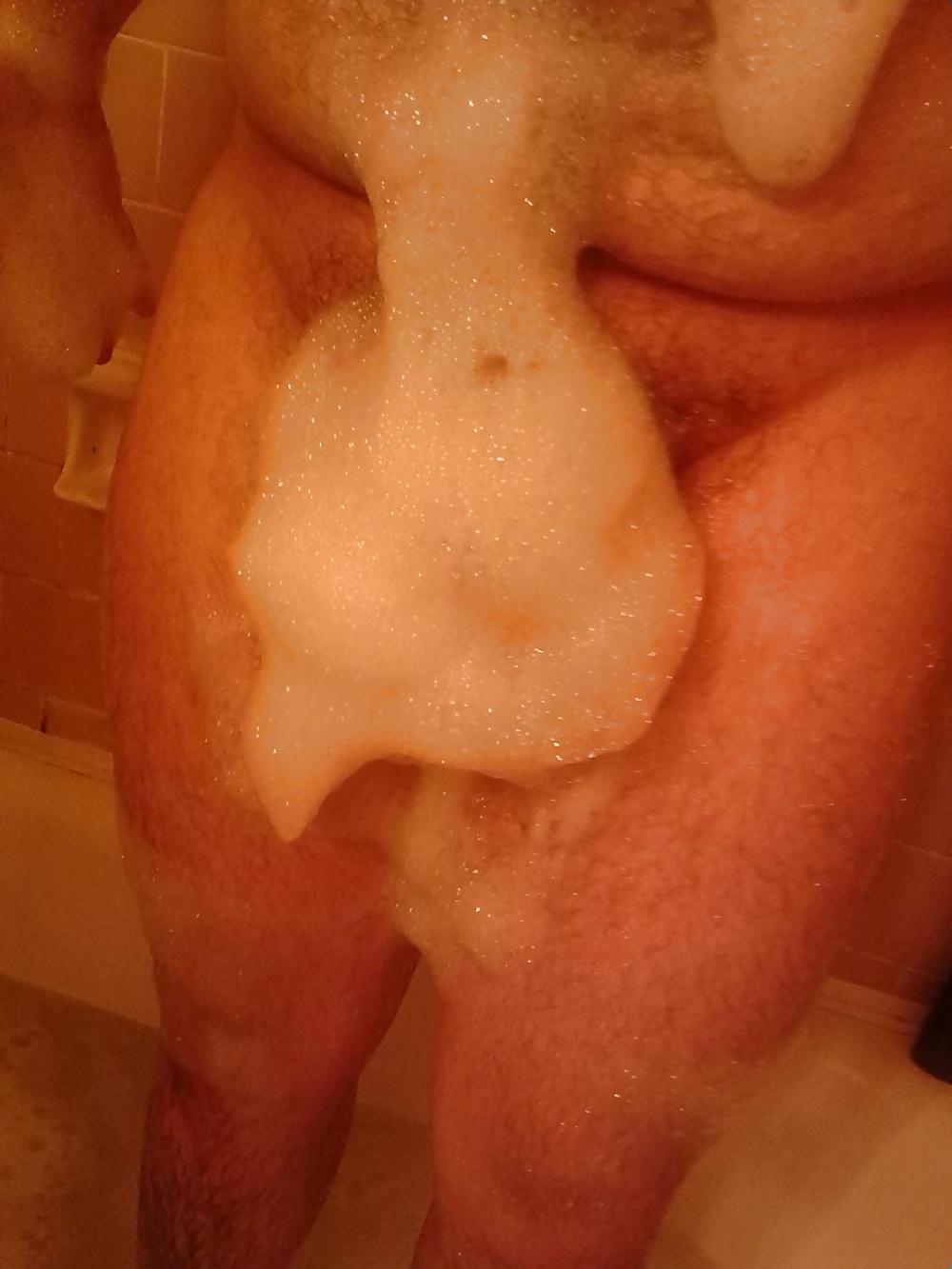 8P Bath time fun