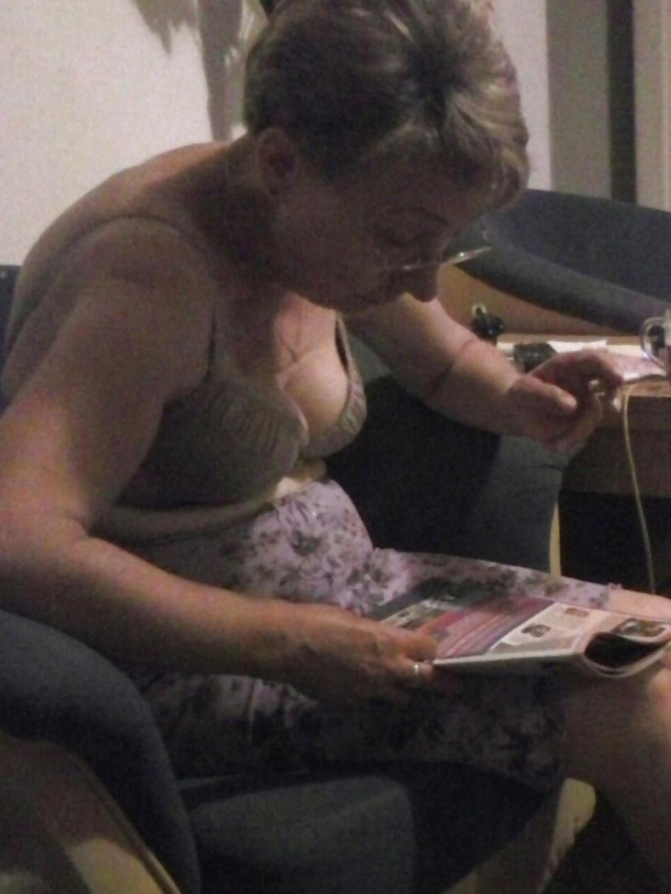 6P Not My stepsister in the bra.