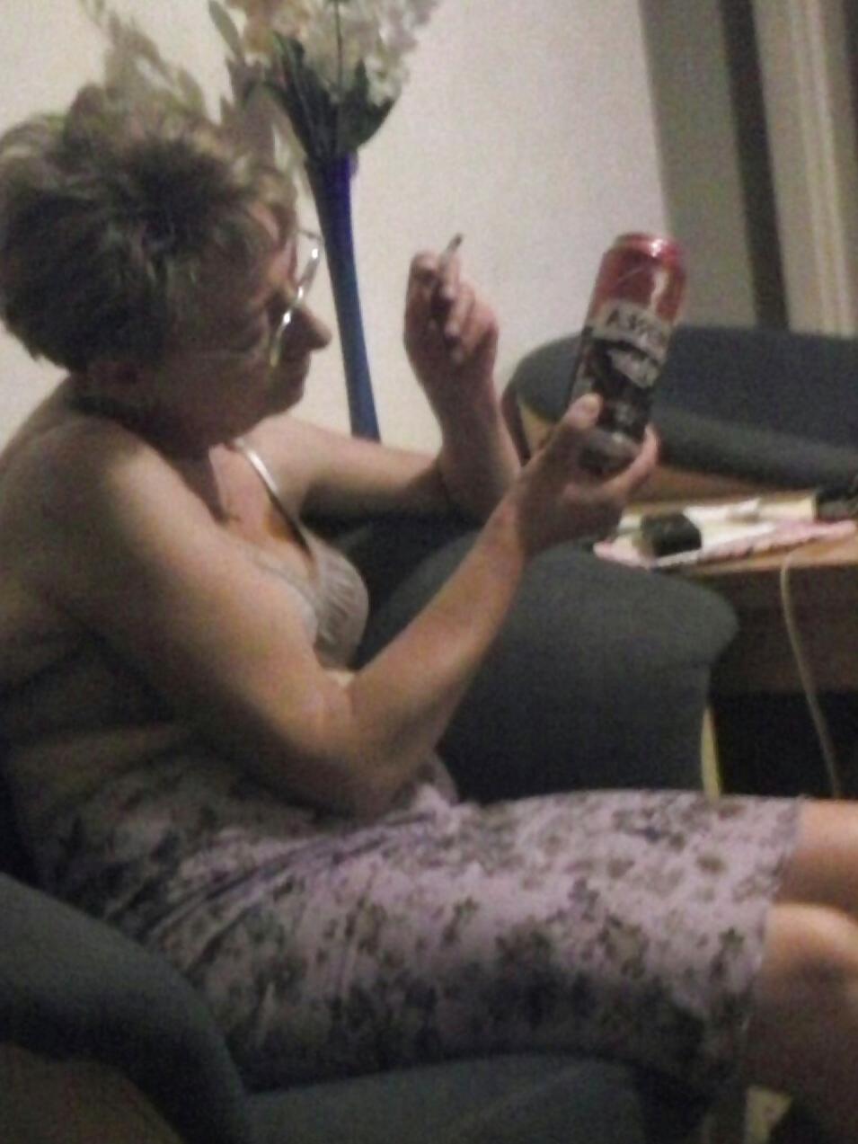 6P Not My stepsister in the bra.