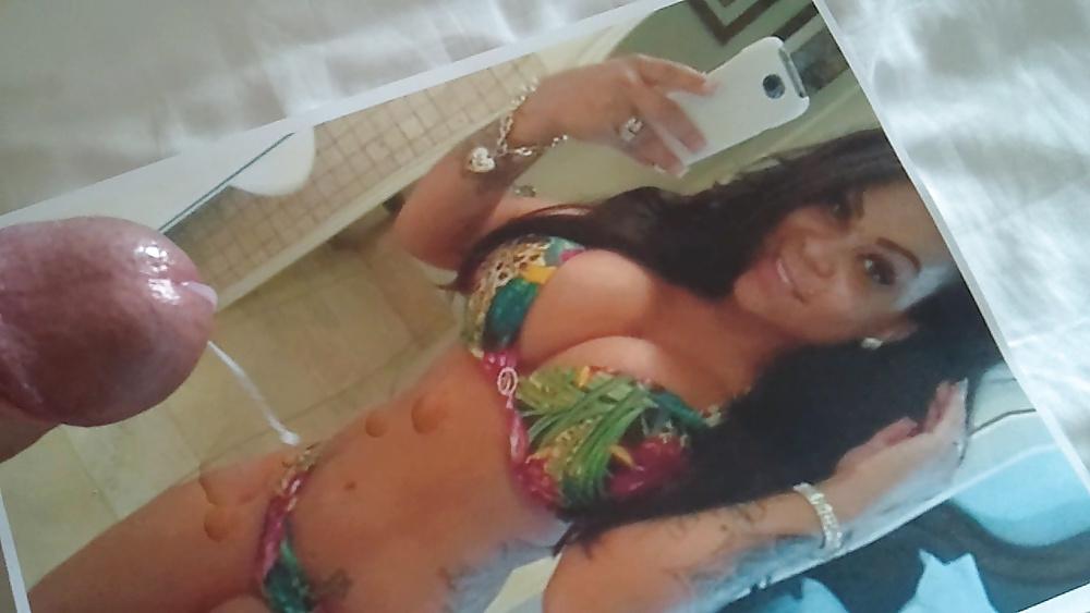 17P CUM on Nanci selfie in hot bikini