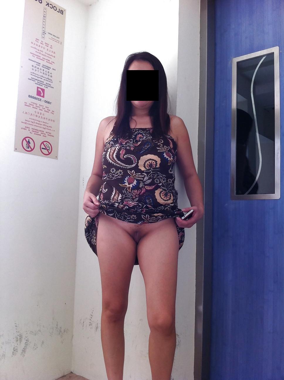 21P Singaporean Milf Wife