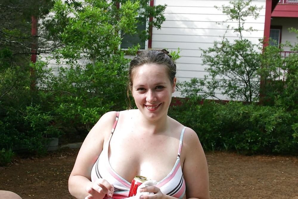 25P Busty pregnant wife