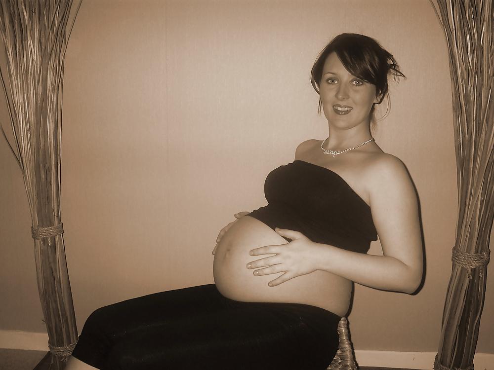 14P Vanessa B Enceinte - Pregnant 4