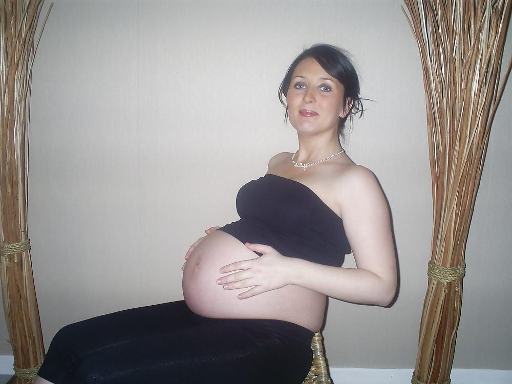 14P Vanessa B Enceinte - Pregnant 4