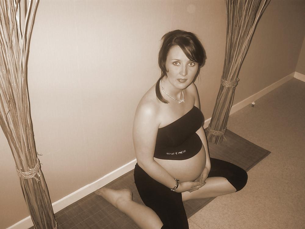 14P Vanessa B Enceinte - Pregnant 4