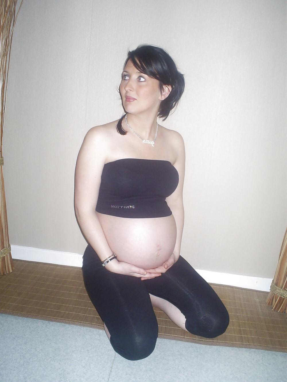 14P Vanessa B Enceinte - Pregnant 4