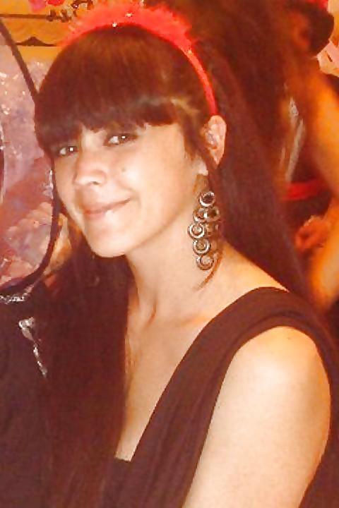 4P Please cum on her.