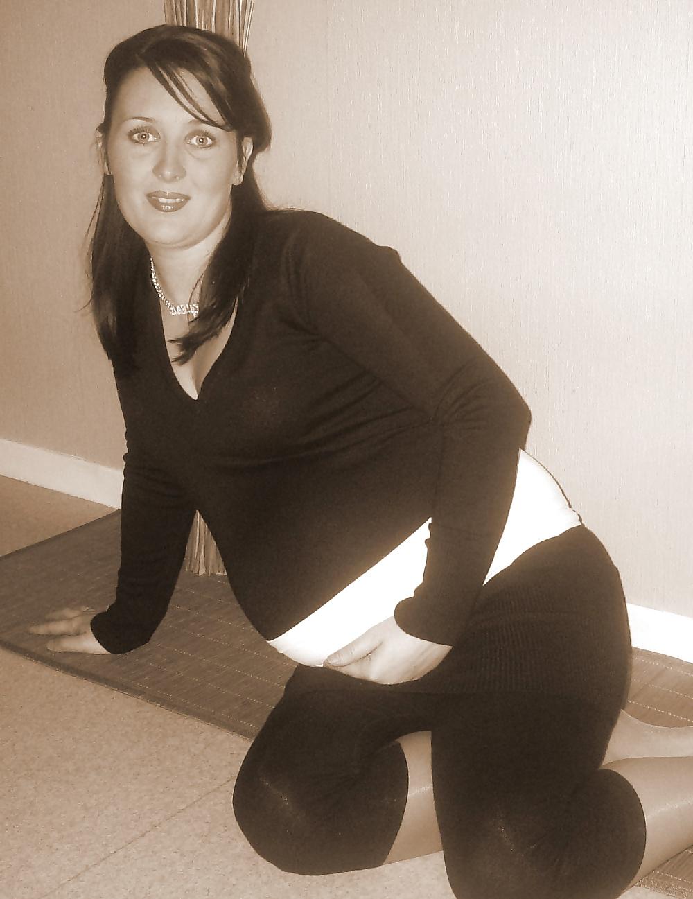 15P Vanessa B Enceinte - Pregnant 5