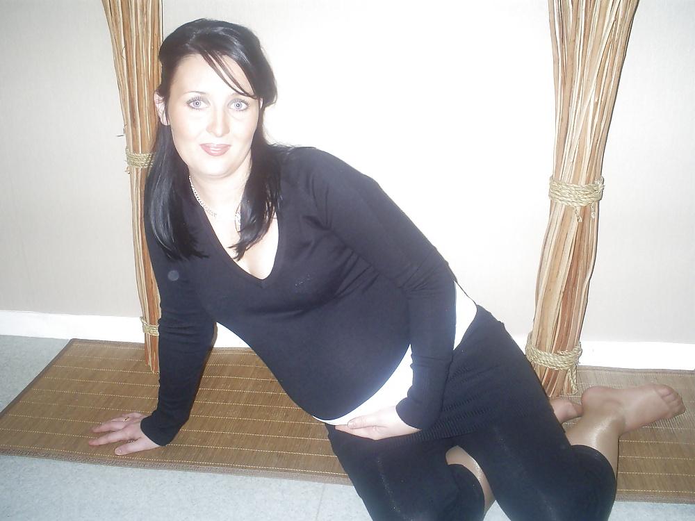 15P Vanessa B Enceinte - Pregnant 5