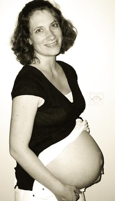 25P Enceinte - Pregnant 32