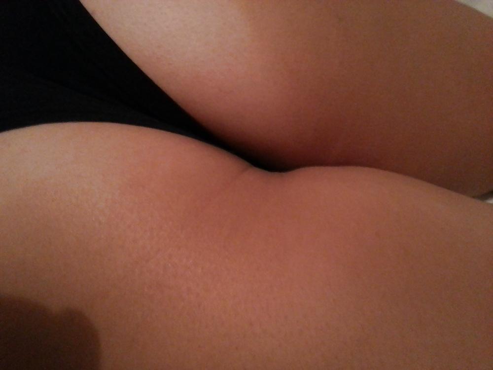 6P Mrs arse tease.