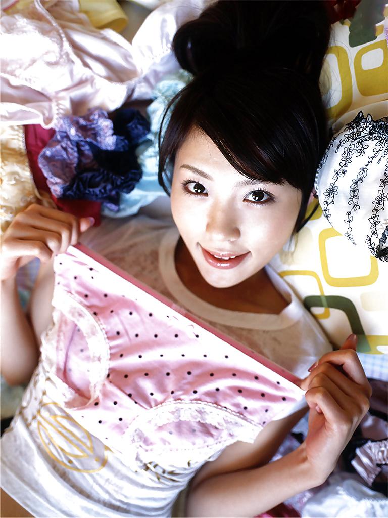 24P Sexy japanese girl nude