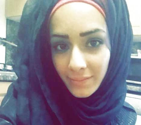 17P Hijab cum slut