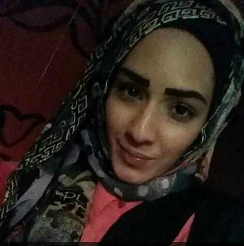 17P Hijab cum slut