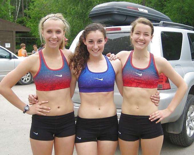 21P Sports bra - non porn
