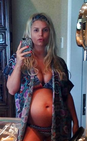 6P My friend jessica simpson pregnant