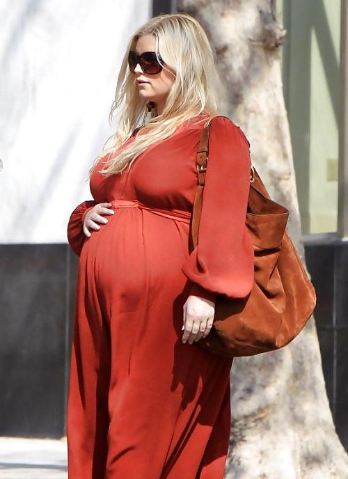6P My friend jessica simpson pregnant