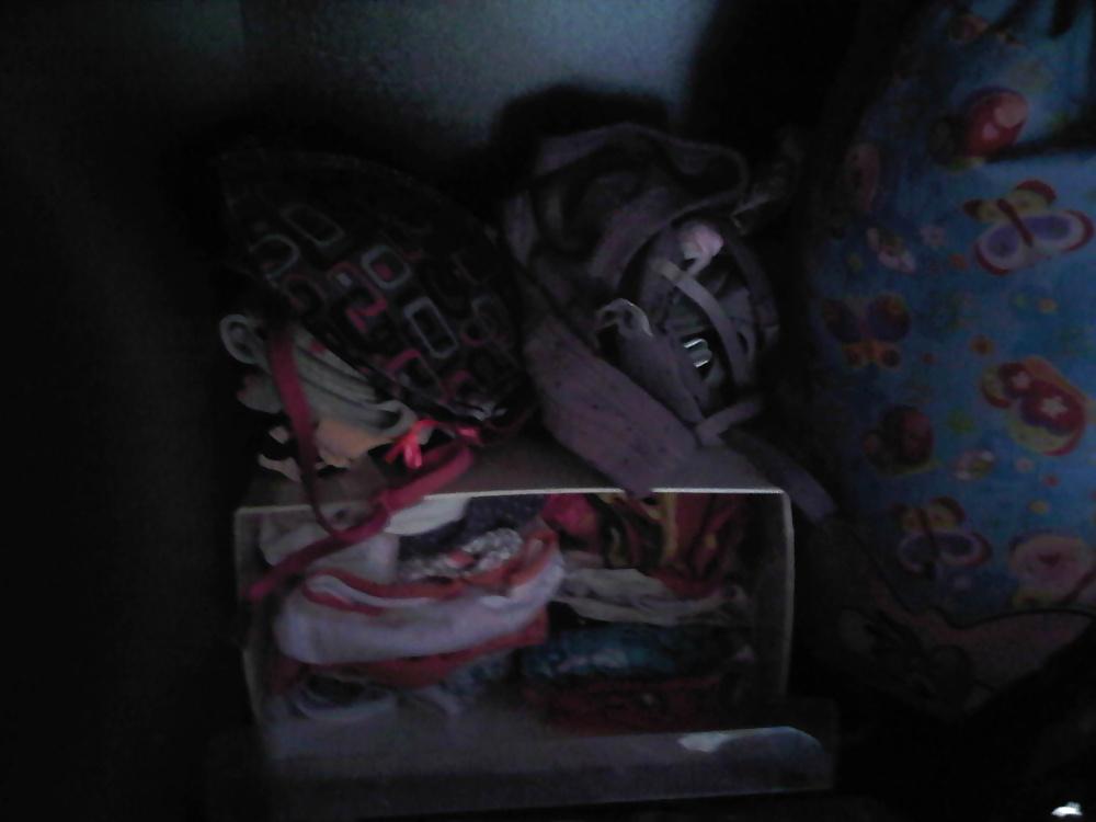 14P Marie's bra and panties. Les dessous de Marie