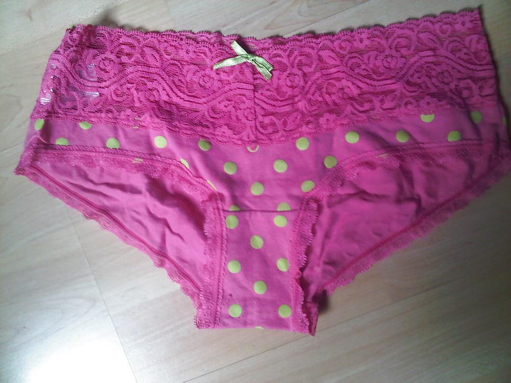 14P Marie's bra and panties. Les dessous de Marie