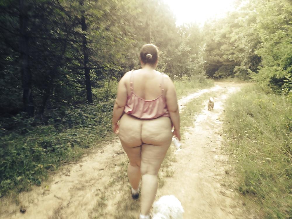 5P Cubby Cunt walk in the park naked