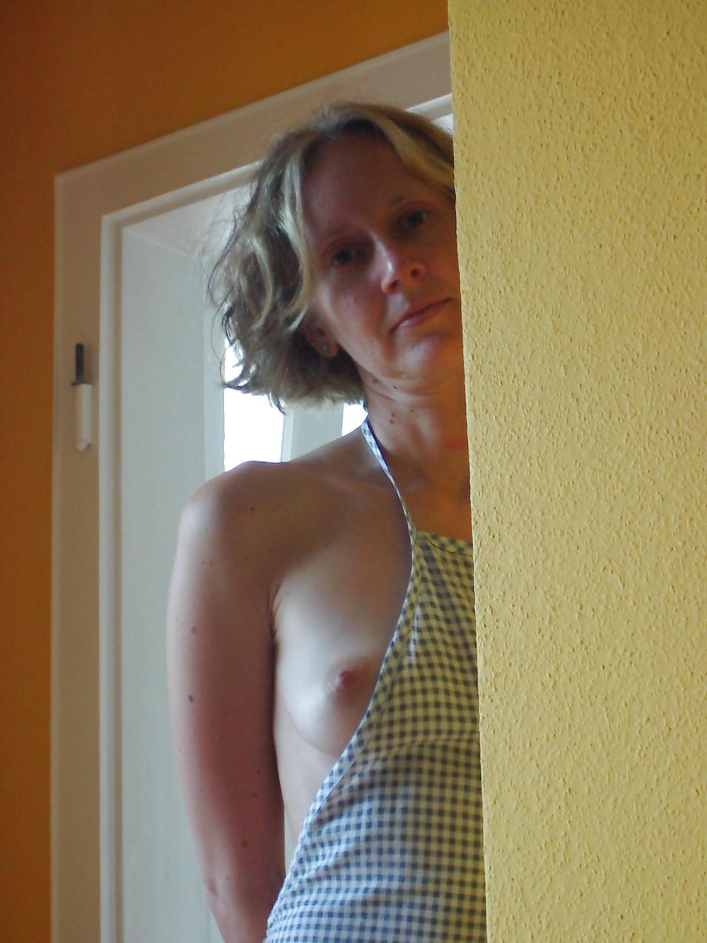 25P Hausfrau und Mutter