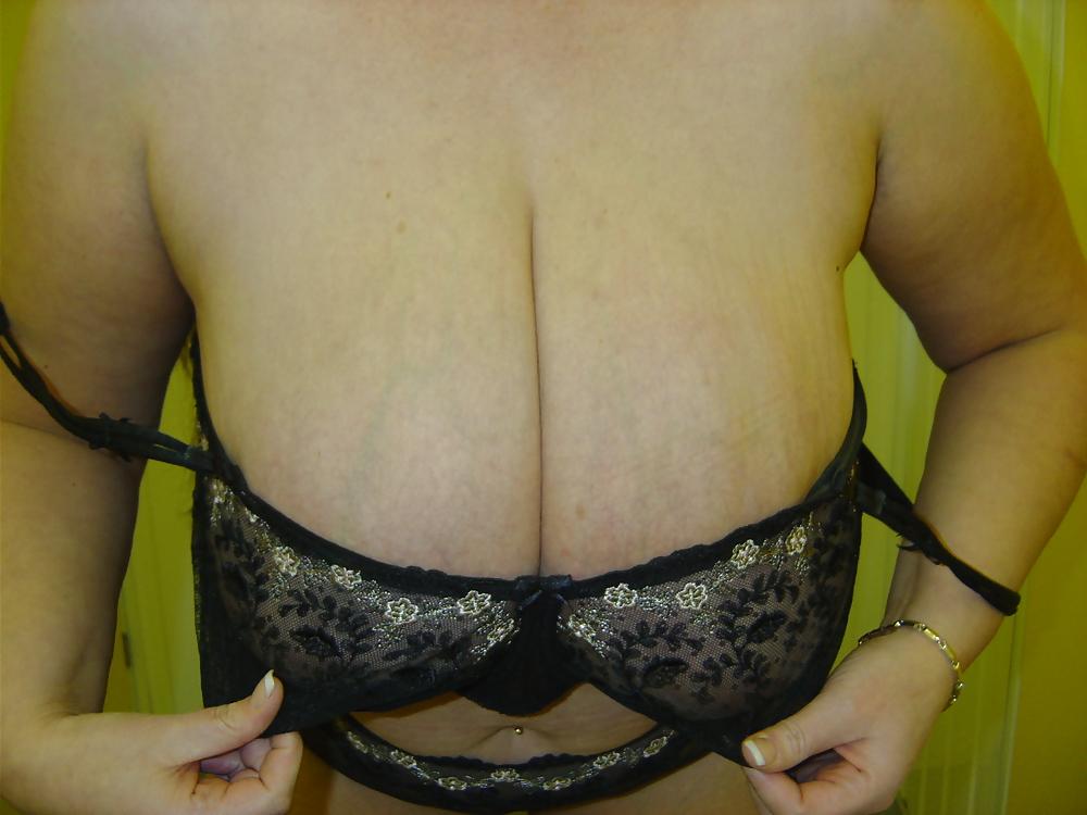 8P Black Bra