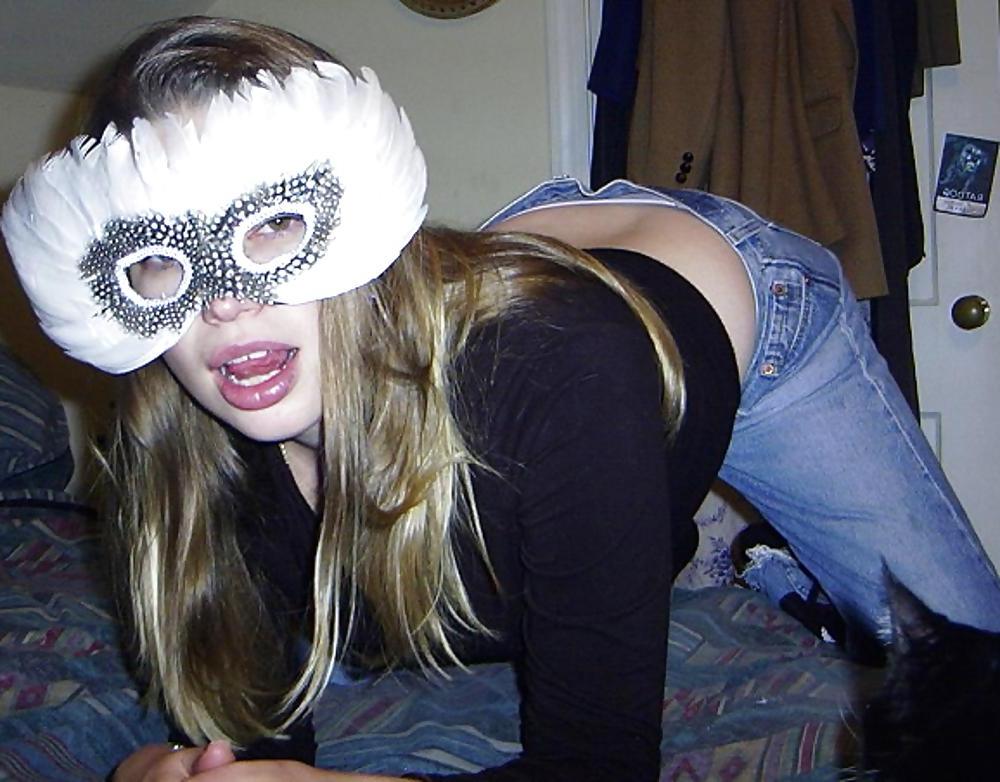 14P Hot Wifey facial