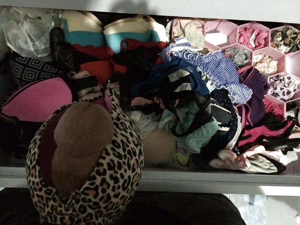 17P Im lucky to cum on my sis chinese fren bra